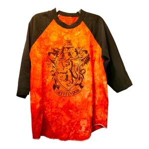 Harry potter collectible t shirt Unisex Adult size Large Gryffindor Crest Crew